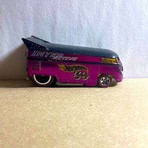 HOT WHEELS INTERACTIVE "30TH ANNIVERSARY" VW PURPLE DRAG BUS W / REDLINE TIRES